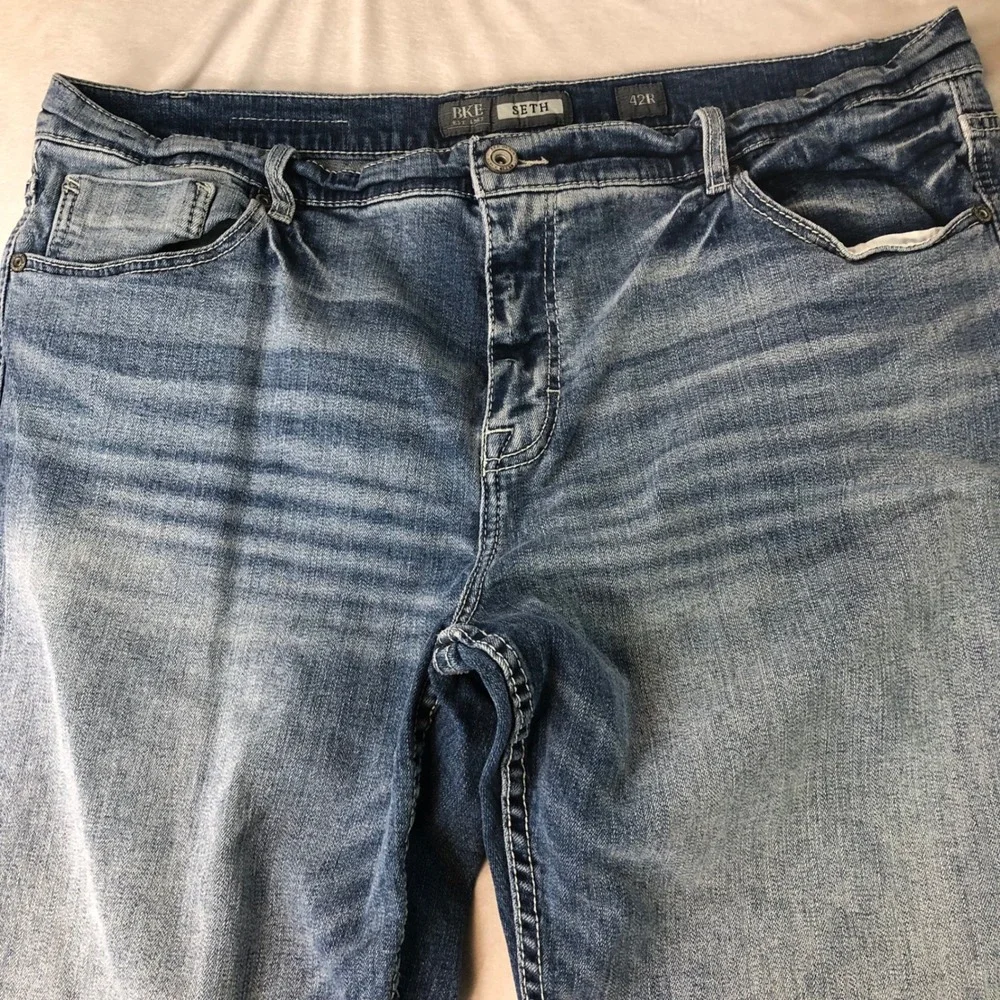 BKE Jeans Mens 42x32 42R Seth Blue Straight Leg Stretch Medium Wash Whiskering